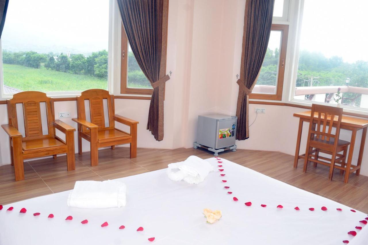 Five One Star Hotel Nyaung Shwe Extérieur photo